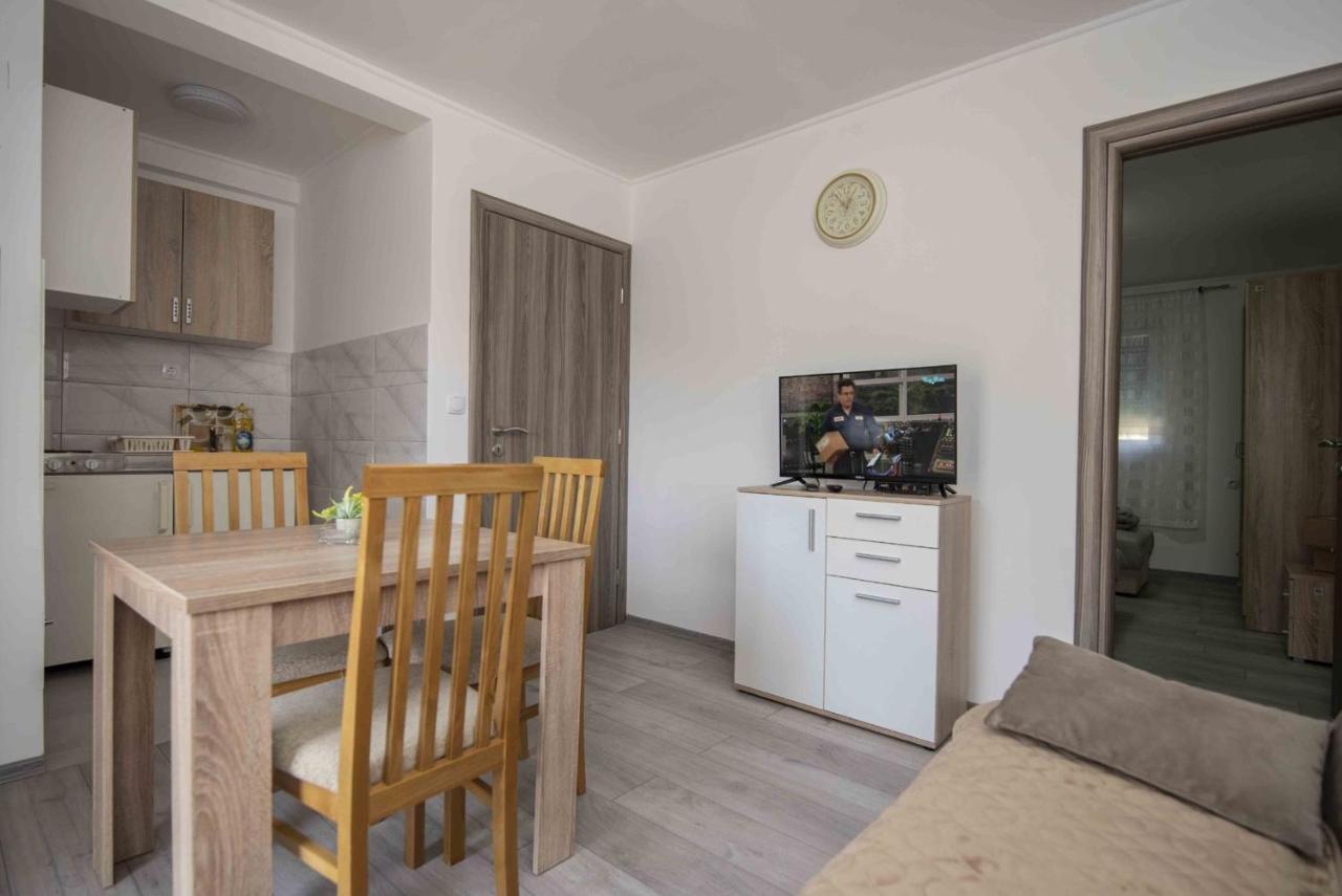 Apartment Miske Ivanica Eksteriør bilde