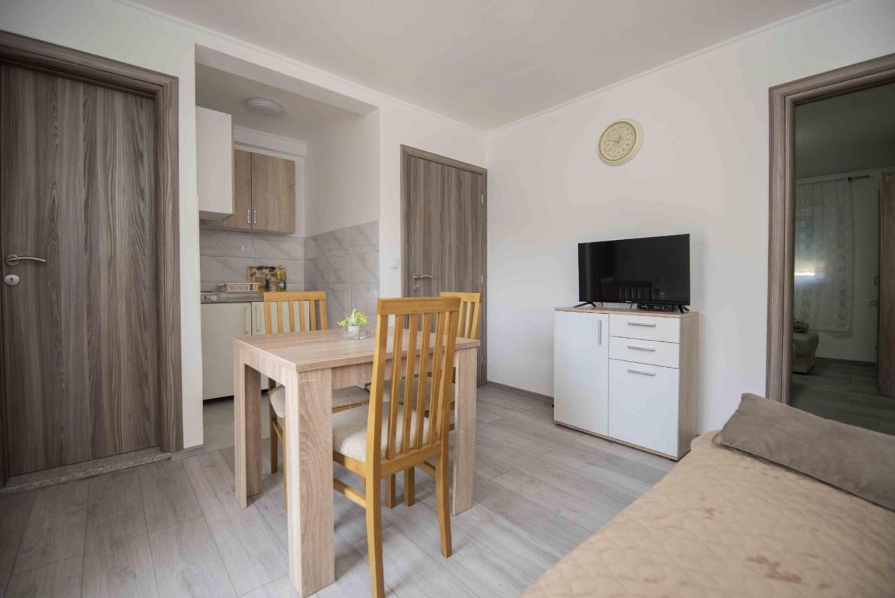 Apartment Miske Ivanica Eksteriør bilde